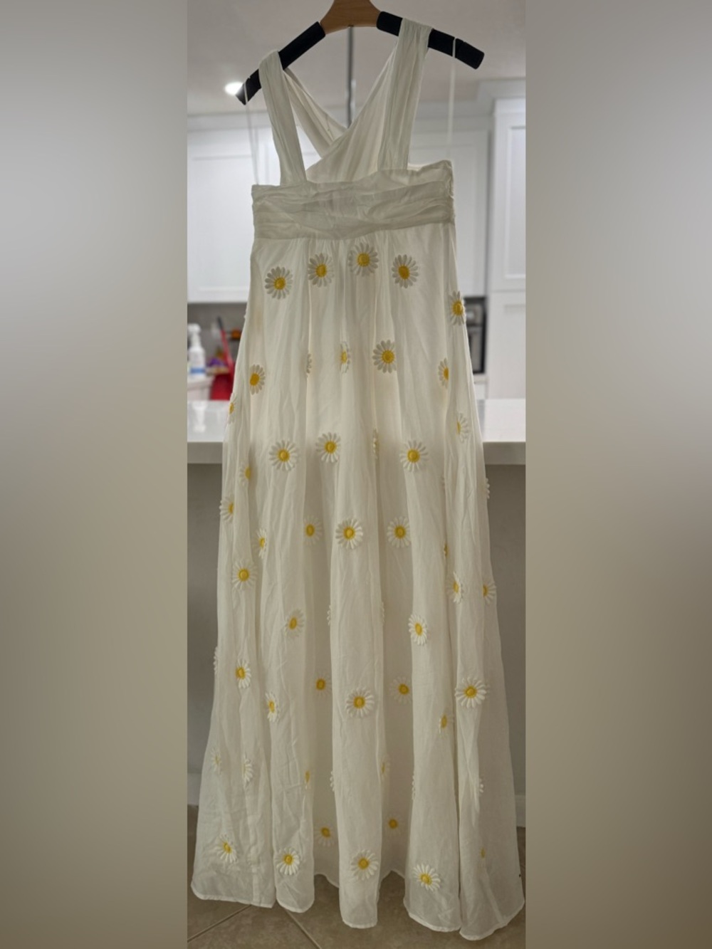 Trina Turk White Daisy Embroidered Maxi  Dress Criss Cross Halter- Size 6 - Picture 6 of 8